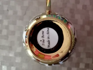 JUEGO DE 13 PIEZAS DE CAFÉ, DORADO Y DE PORCELA