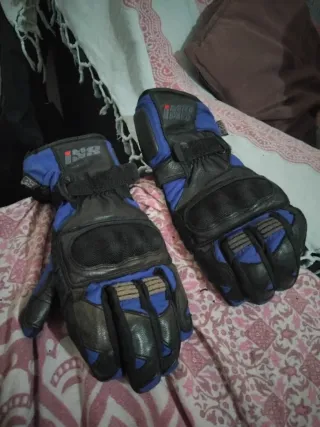 Conjunto moto: Casco, Chaqueta y Guantes