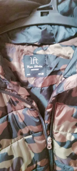 Chaquetón plumífero camuflaje unisex