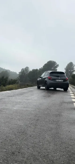 Peugeot 208 2013