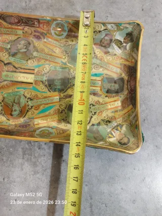 Cenicero antiguo cristal vitolas decoradas