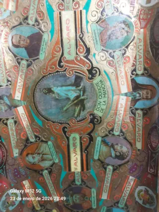 Cenicero antiguo cristal vitolas decoradas