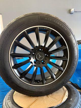 Llantas Mercedes AMG Grandtrek AT30
