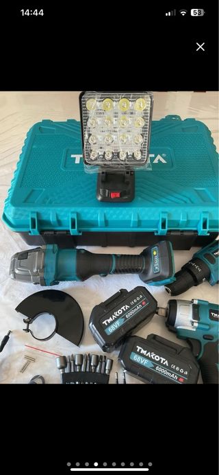 Kit da lavoro 4in1 con 3 batterie da 68 V