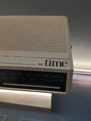 reloj despertador, Sintonizador de radio vintage Philips D 3340 in Time, 2 bandas, FM/AM, 80s ,blanco