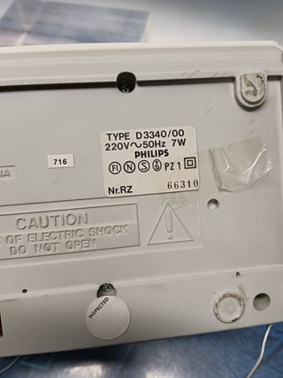 reloj despertador, Sintonizador de radio vintage Philips D 3340 in Time, 2 bandas, FM/AM, 80s ,blanco