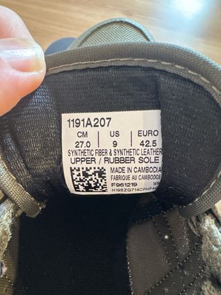 Zapatillas Asics verdes y blancas