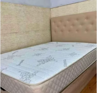 Cama canapé madera y tela