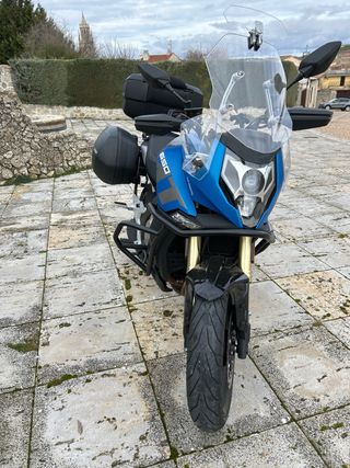 CFMOTO 650 MT Gran Turismo Trail 6.000 km CFMOTO