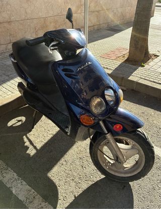 Yamaha Neos Scooter