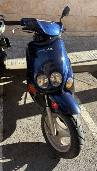 Yamaha Neos Scooter