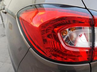 Piloto tras izq renault 265557367r captur - 224216