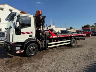 Camión Pluma, porta vehículos