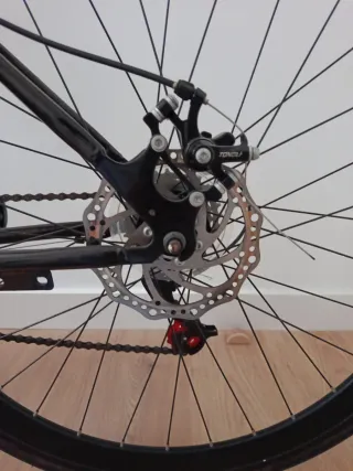 Bici de ciudad + Inflador + Casco