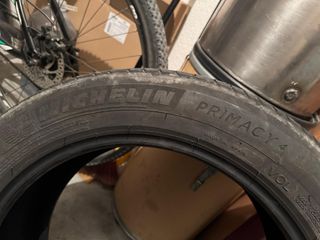 UNA rueda Michelin 215/55R18 99V