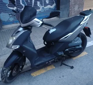 Moto 125cc Automática Kymco aguility gripada