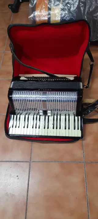 Acordeón HOHNER CONTESSA II