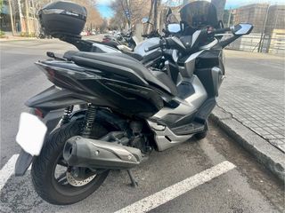 Honda Forza 300