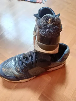 Zapatillas Sneakers Azules Brillantes