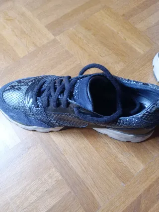 Zapatillas Sneakers Azules Brillantes