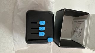 Adaptador de Viaje Universal