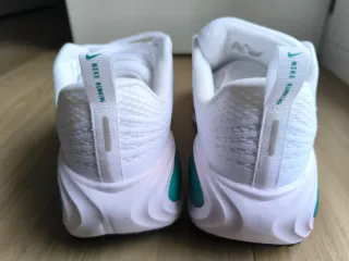 Nike Vomero Plus