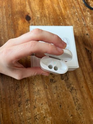 Estuche Carga Inalambrica AirPods 2 gen 2019 Apple