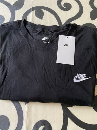 T-shirt Nike nera