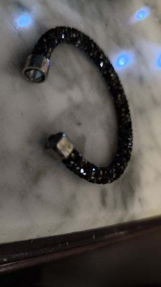 Pulsera Swarovski Negra y Plateada