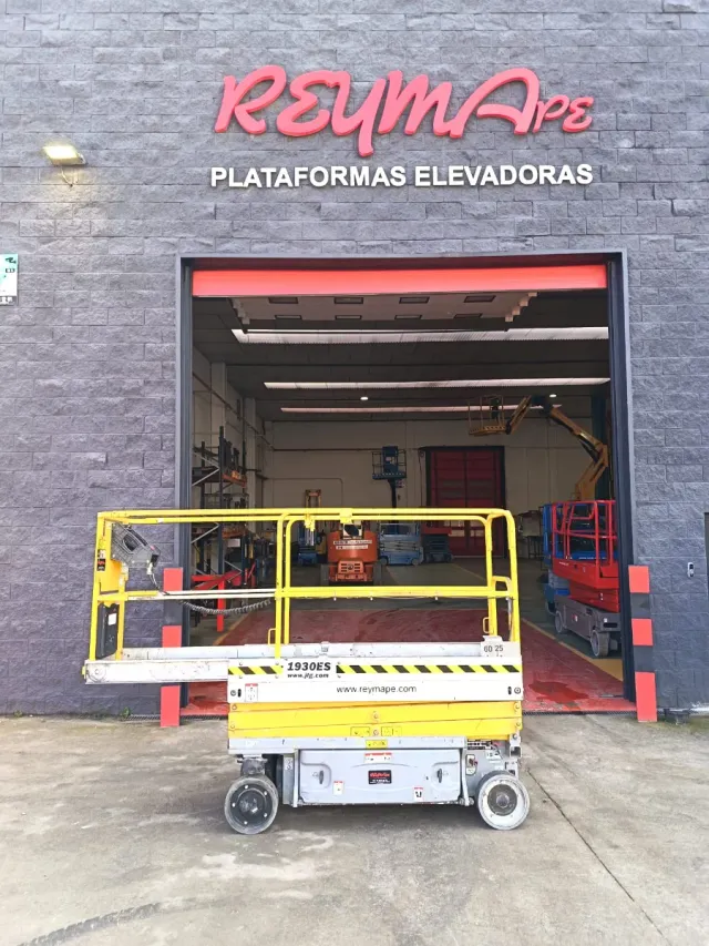 Plataforma Tijera Eléctrica JLG 1930ES
