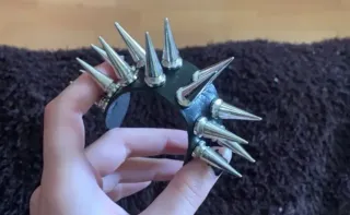 Bracciale borchie punk 26cm