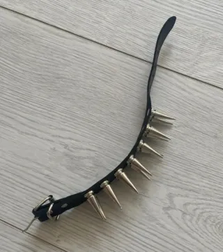 Bracciale borchie punk 26cm