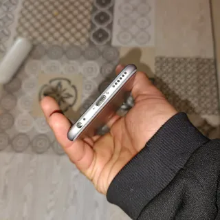 iPhone 6S 32GB 85% Batteria