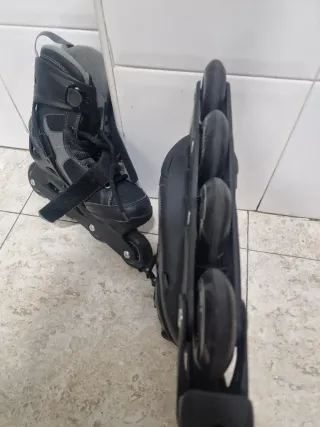 Patines en línea negros