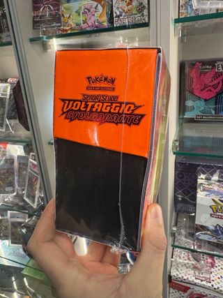 Set Allenatore ETB Voltaggio Sfolgorante ITA