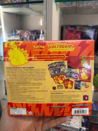 Set Allenatore ETB Voltaggio Sfolgorante ITA