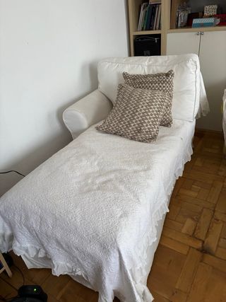 Chaise longue blanca tela