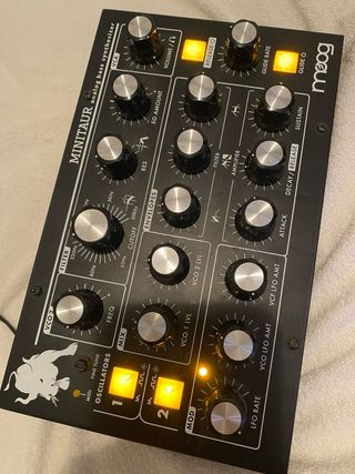 Moog Minitaur Sintetizador Analógico
