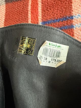 Botas altas ante Gloria Ortiz