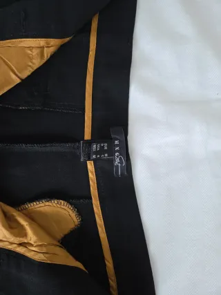 Pantalón negro mujer Mango