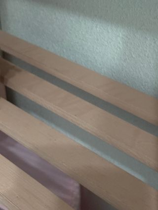 Dos estanterías de madera montables y adaptables