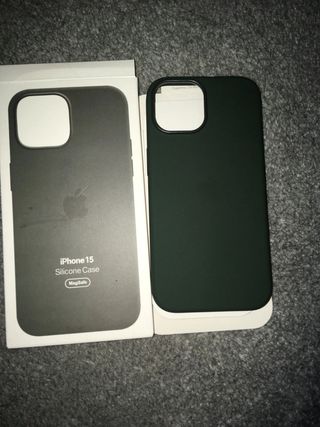 Funda iPhone 15 Silicona MagSafe Verde