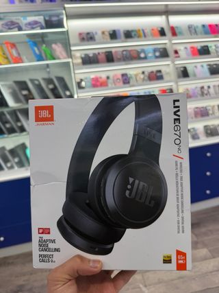 JBL LIVE 670NC Auriculares Inalámbricos Negros