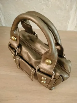 Borsa donna oro con borchie