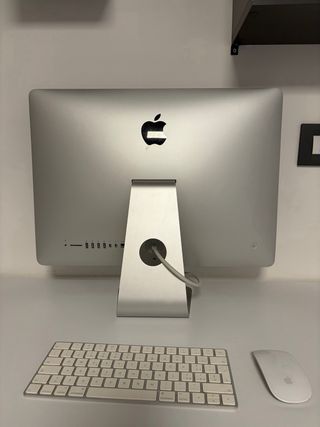 iMac 21.5 (2016)