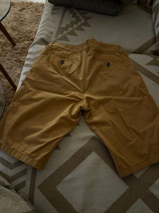 Bermudas Hombre Color Mostaza