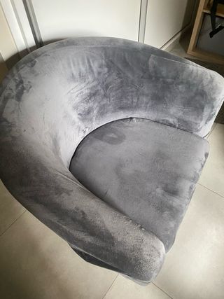 Butaca terciopelo gris nueva.