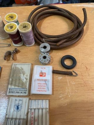 Kit Accesorios Máquina Coser: Agujas, Hilos, Bobin