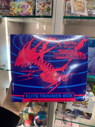 Pokemon Elite Trainer Box Darkness Ablaze