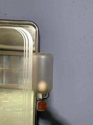 Espejo de baño con apliques